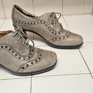 Earth brand Saddle Heels